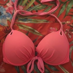 36D bikini top vs